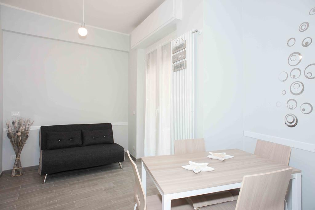 Le 3B - Finalpia Apartamento Finale Ligure Exterior foto