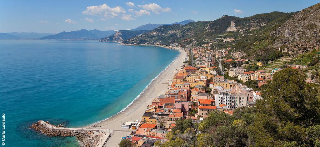 Le 3B - Finalpia Apartamento Finale Ligure Exterior foto